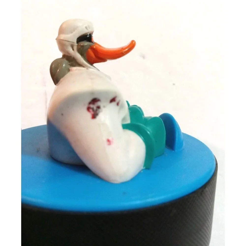 1996 DISNEY Mighty Ducks DUKE L'ORANGE Puck McDonald's Happy Meal Toy